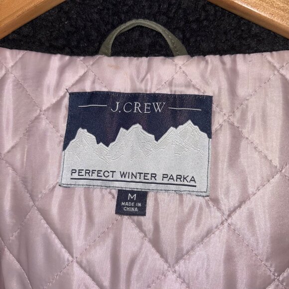 J Crew Waxed Perfect Winter Parka w/ Eco-friendly PrimaLoft Olive Women's Medium - Picture 2 of 10